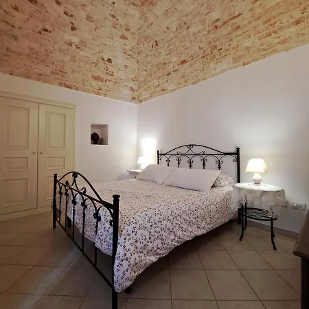 Historich House Largo Martellotta 44