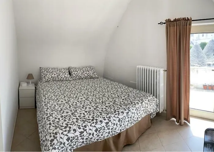Historich House Largo Martellotta 44 Дом отдыха Альберобелло